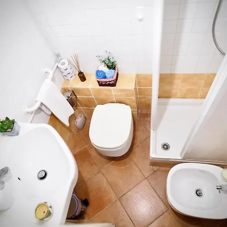 Pollaiuoli Apartment Genoa